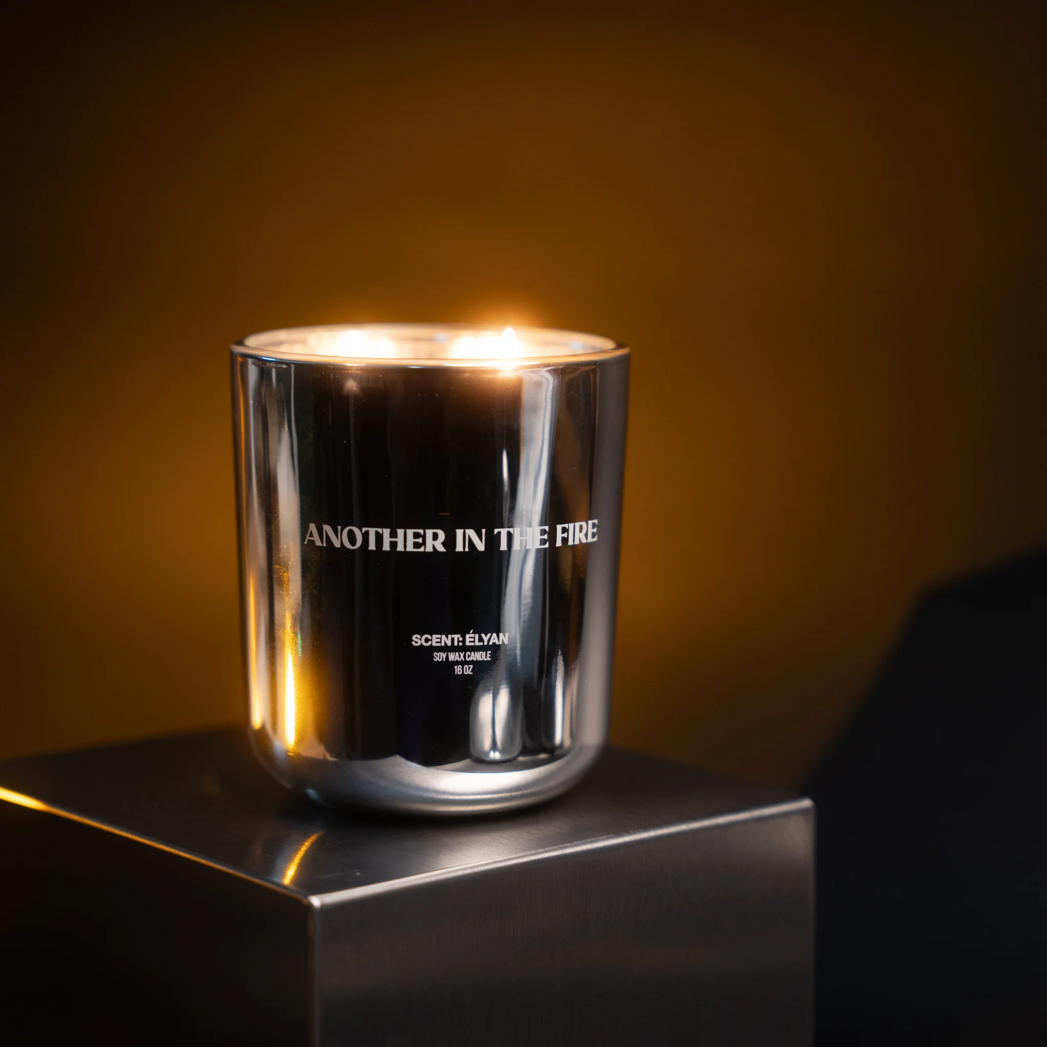 The Signature Candle - Image 2